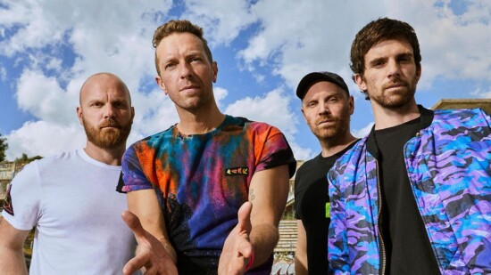 Suosittu brittibändi Coldplay esiintyy Helsingin Olympiastadionilla kolmesti kesällä 2024
